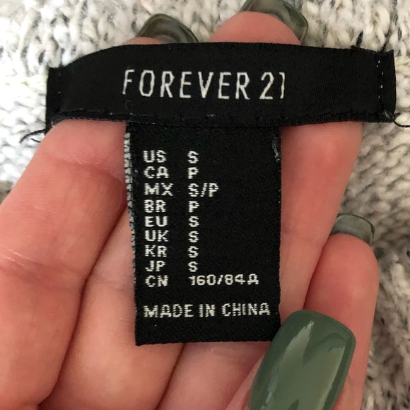 Knitted crew neck sweater - Picture 6 of 6